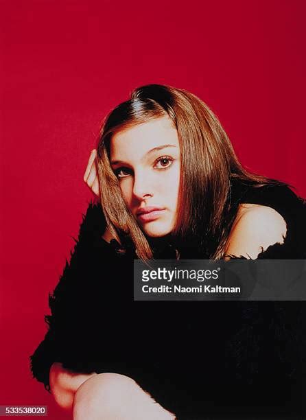 211 Young Natalie Portman Stock Photos & High